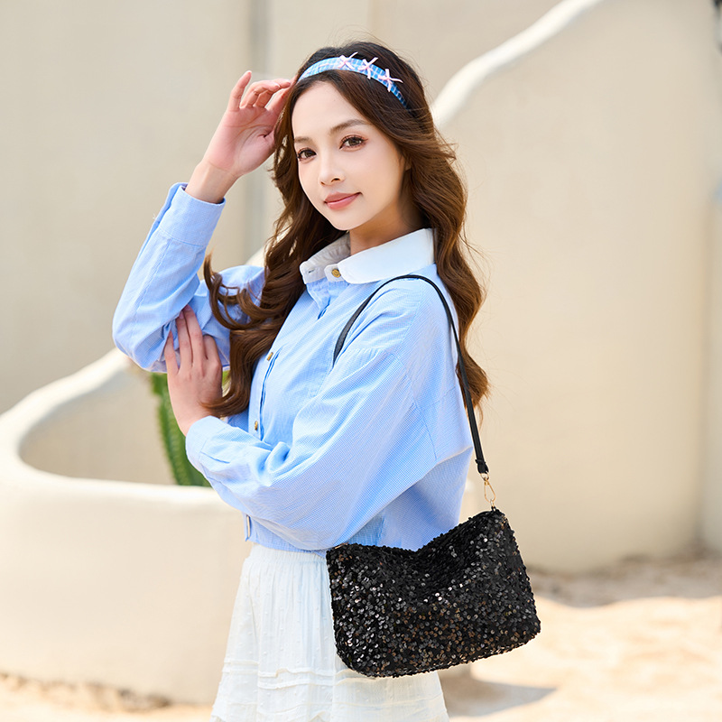 Black Sequin Crossbody Bag for Women Simple INS Solid Color Sequin Shoulder Bag Underarm Bag Phone Wallet Evening Clutch Bag Handbag