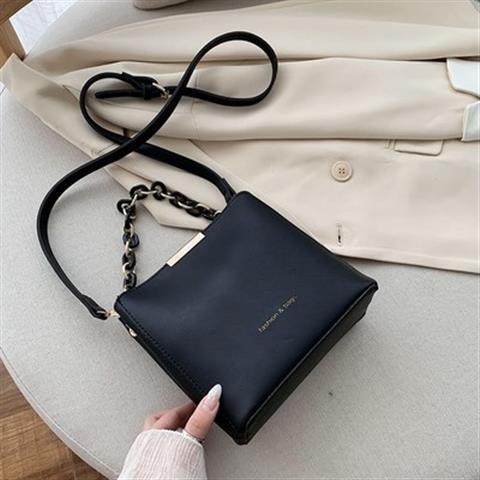 Black Spiffybd Luxe-26: Elite Chain Bucket Crossbody