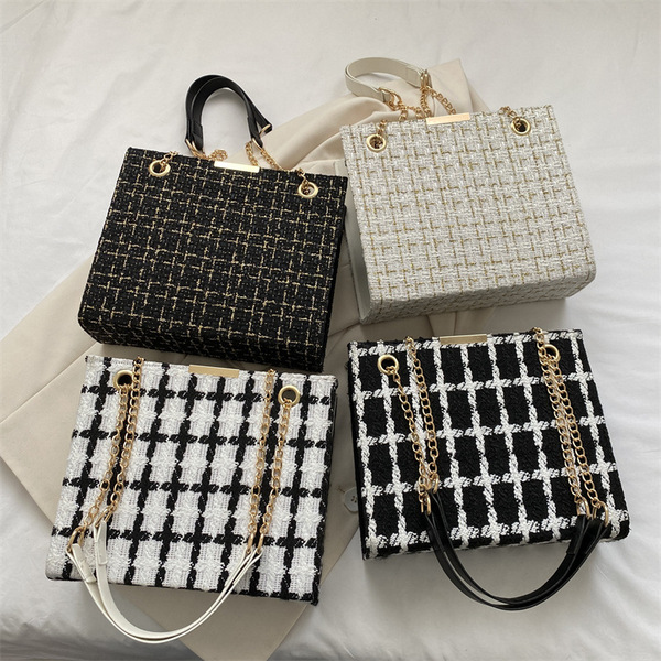 Luxury Tweed Chain Crossbody & Shoulder Bag স্টাইলিশ উইমেন্স টুইড হ্যান্ডবেগ প্রাইস ইন বাংলাদেশ Spiffy BD